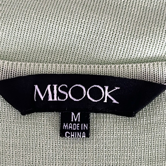 Misook Classic Knit Tank Top Scoop Neck Side Slit in Light Green - Size Medium - Picture 5 of 6